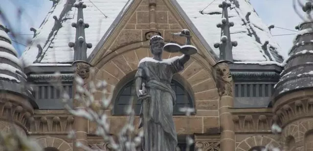 Avault Law