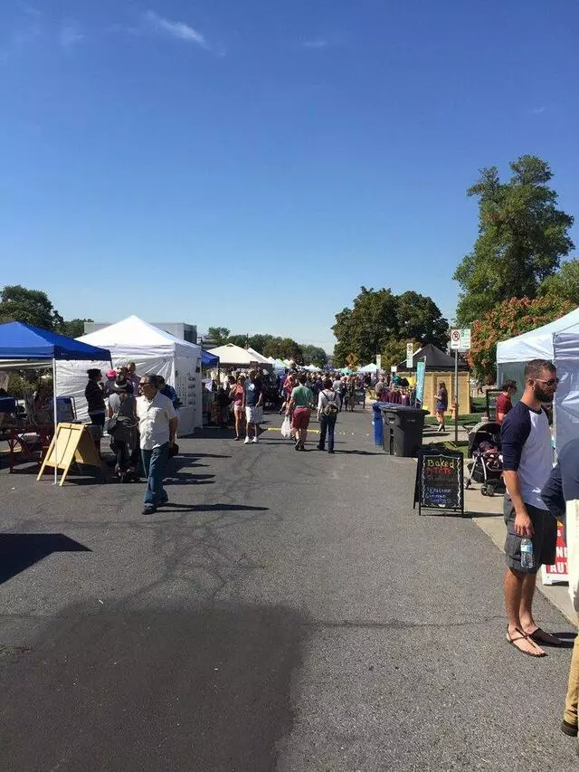 9th and 9th Street Festival