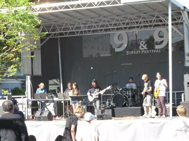 9th and 9th Street Festival