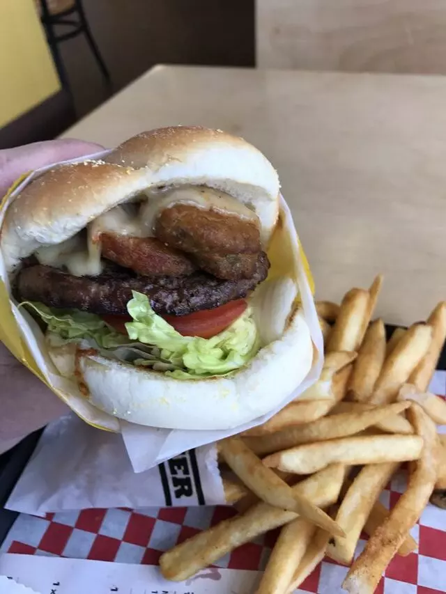 Apollo Burger