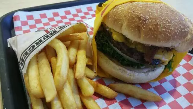 Apollo Burger