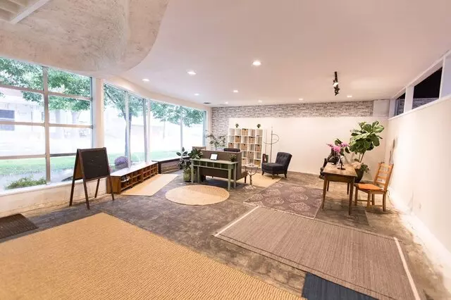 Avenues Yoga