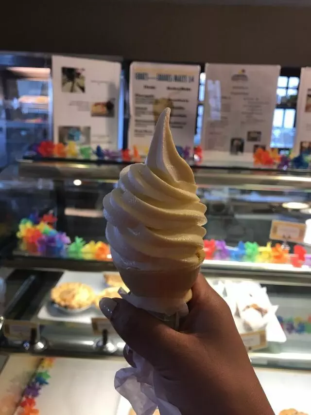 Auntie Rae’s Dessert Island