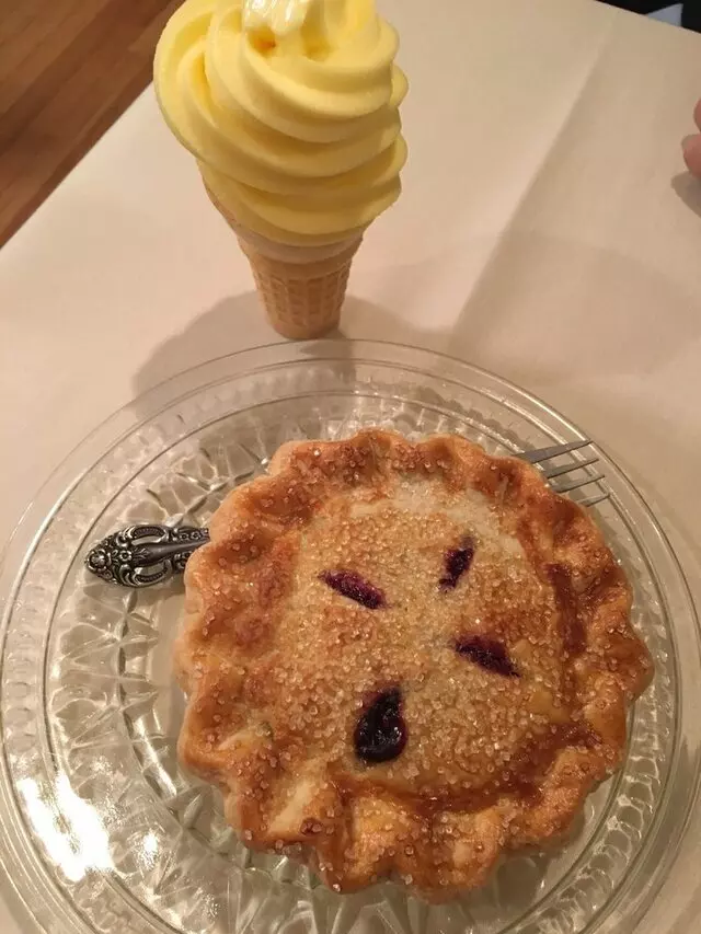 Auntie Rae’s Dessert Island