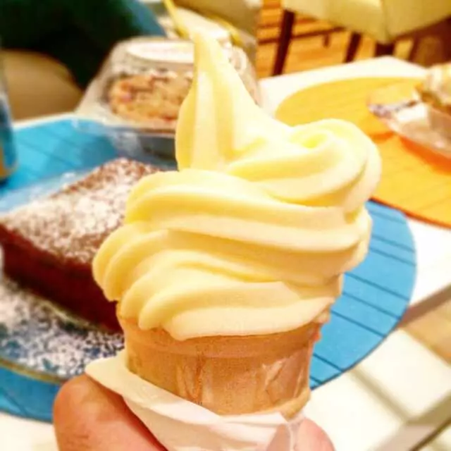 Auntie Rae’s Dessert Island