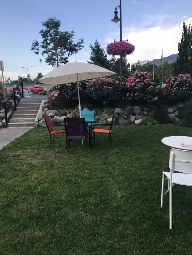 Auntie Rae’s Dessert Island