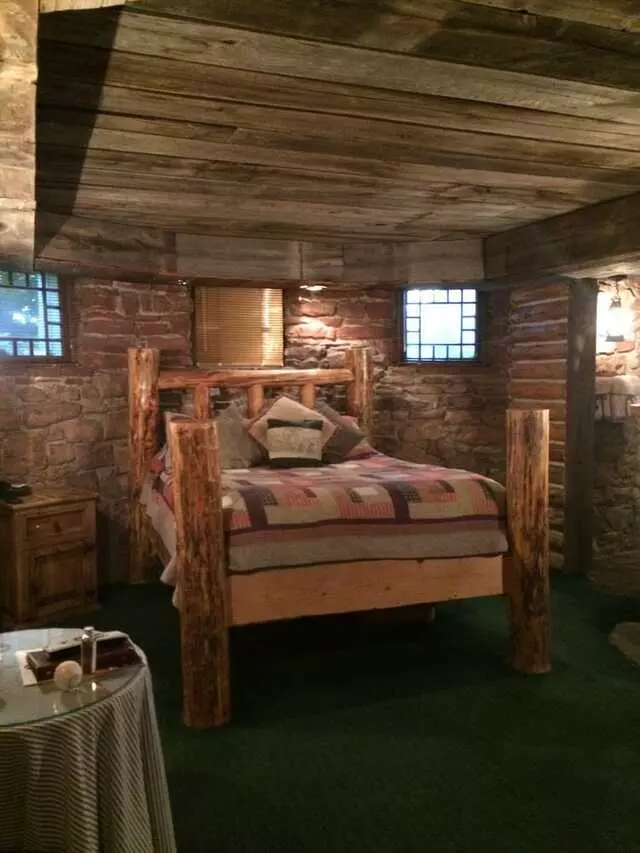 Anniversary Inn At Kahn Mansion
