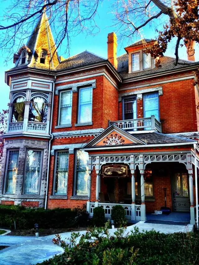 Anniversary Inn At Kahn Mansion