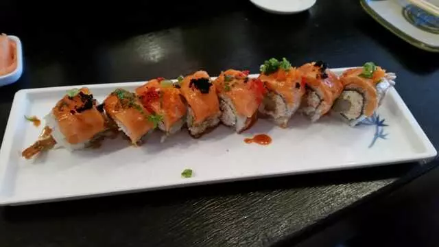 Akasaka Sushi - Highland