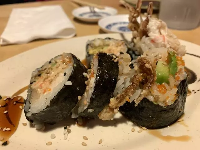 Akasaka Sushi - Highland