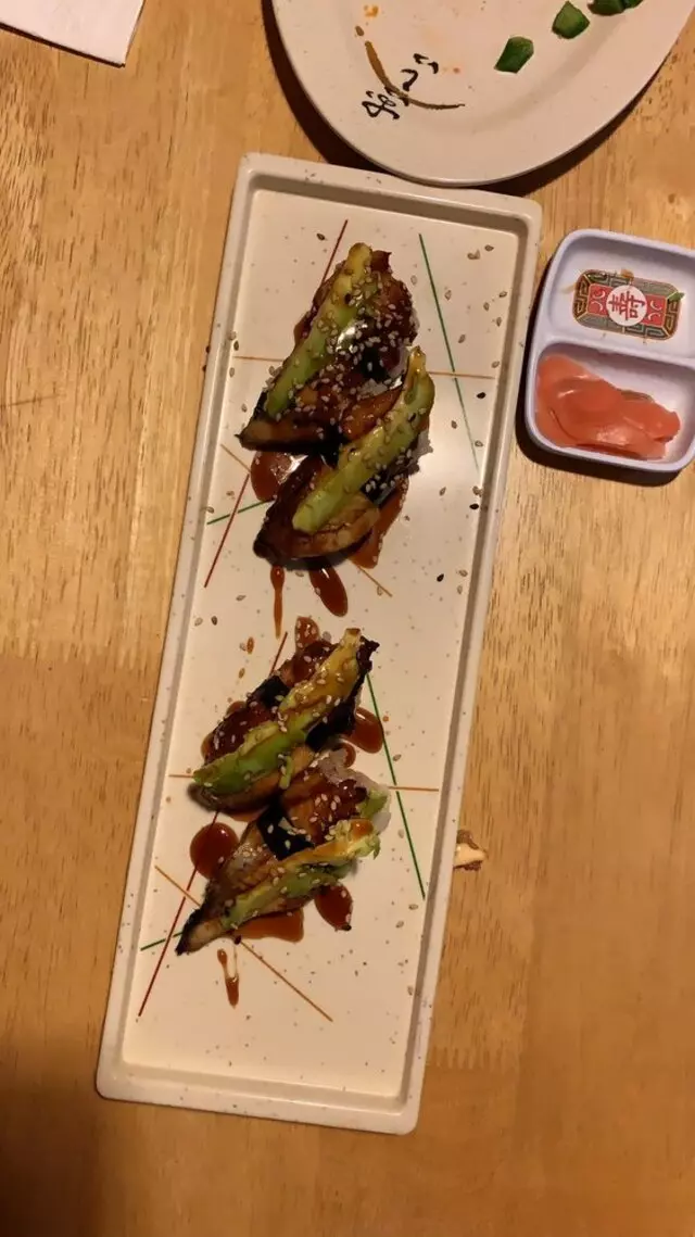 Akasaka Sushi - Highland