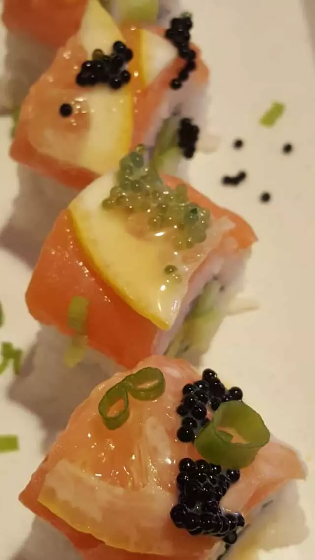 Akasaka Sushi - Highland