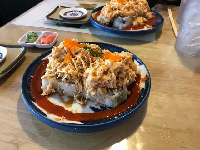 Akasaka Sushi - Highland