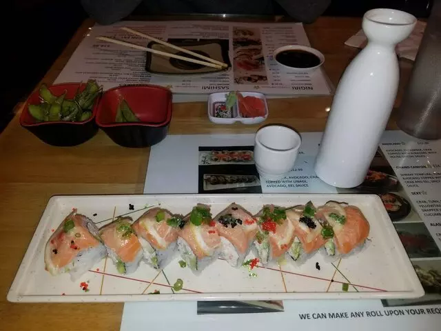 Akasaka Sushi - Highland
