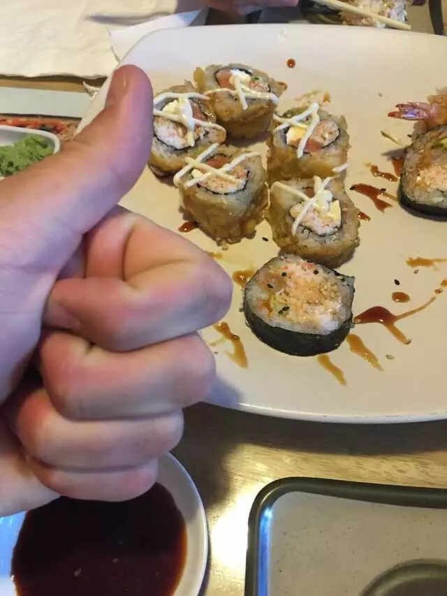 Akasaka Sushi - Highland
