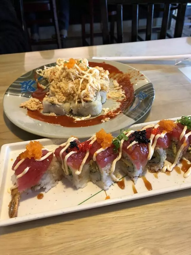 Akasaka Sushi - Highland