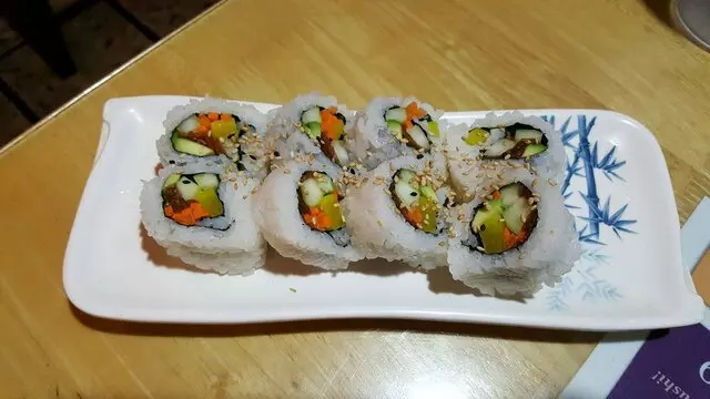 Akasaka Sushi - Highland