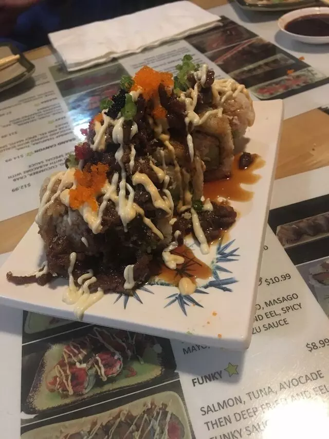 Akasaka Sushi - Highland