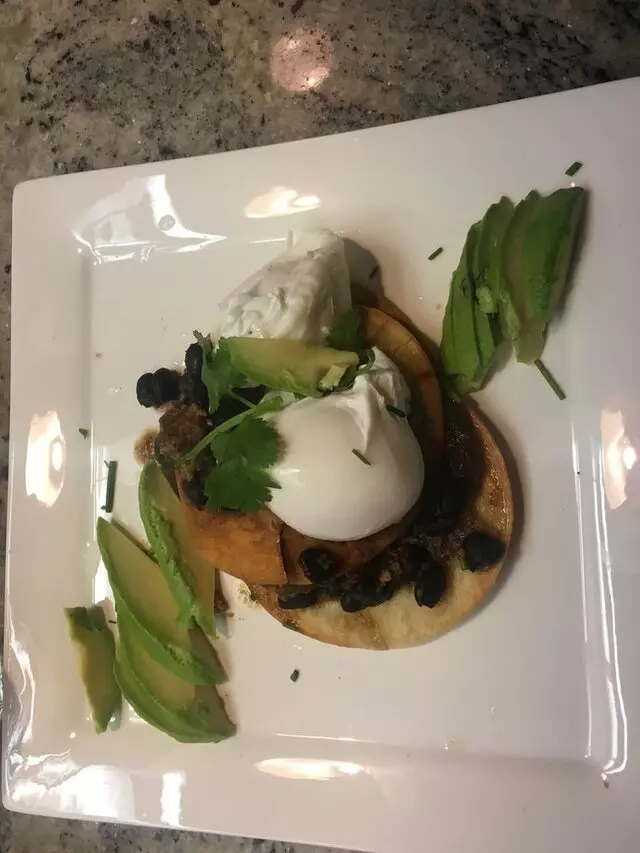 Avenues Bistro On Third