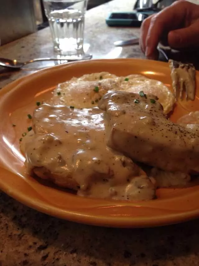 Avenues Bistro On Third