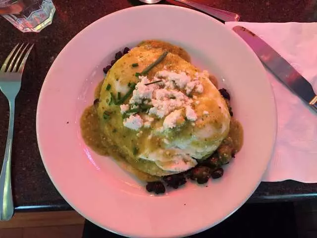 Avenues Bistro On Third