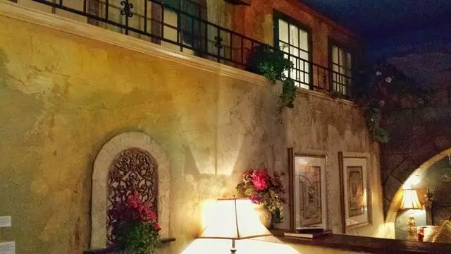 Anniversary Inn