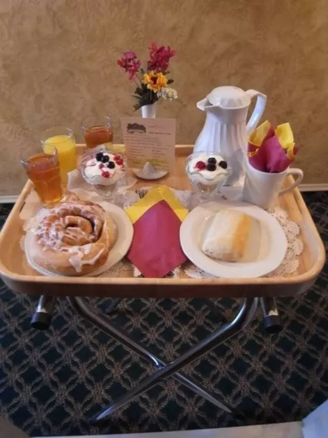 Anniversary Inn