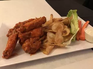 Amelias Bar & Grill