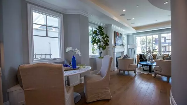AMSCO Windows