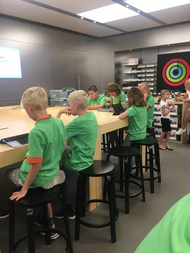 Apple Store