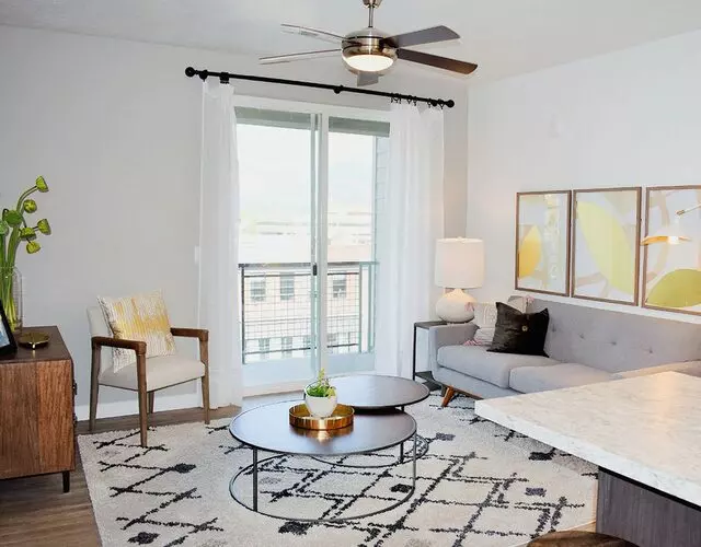 600 Lofts