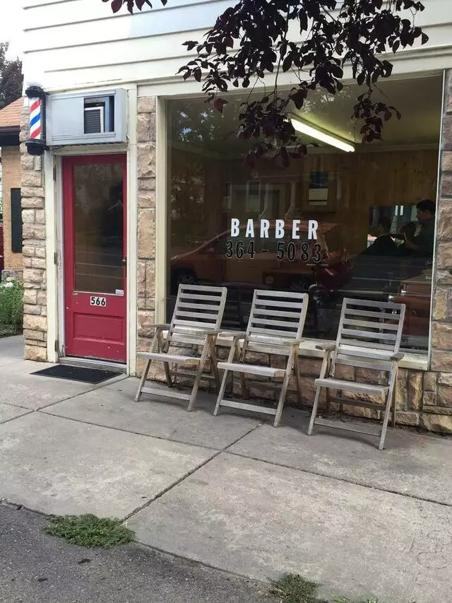 Avenues Barber