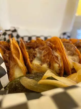 Los Tapatios Taco Grill