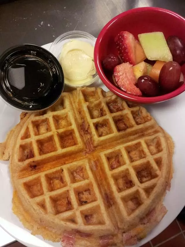 Apple Spice Cafe and Bakery