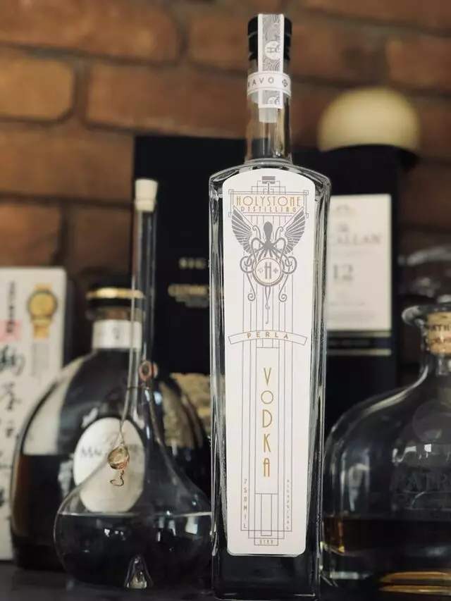 Holystone Distilling