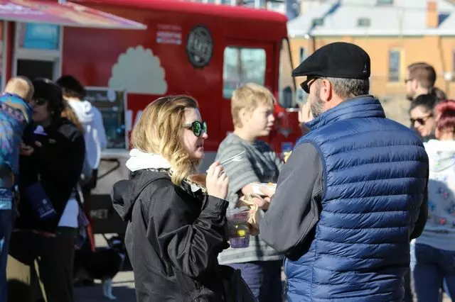 Friendly Food Truck Family
