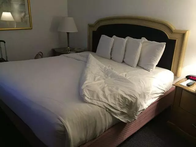 Airport Inn Hotel