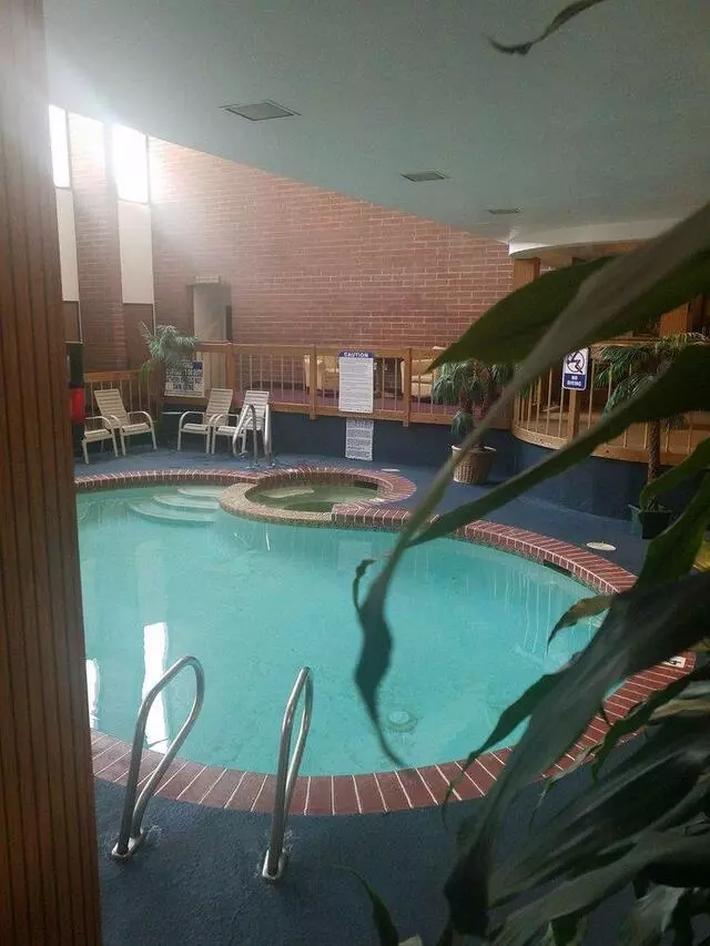 Airport Inn Hotel