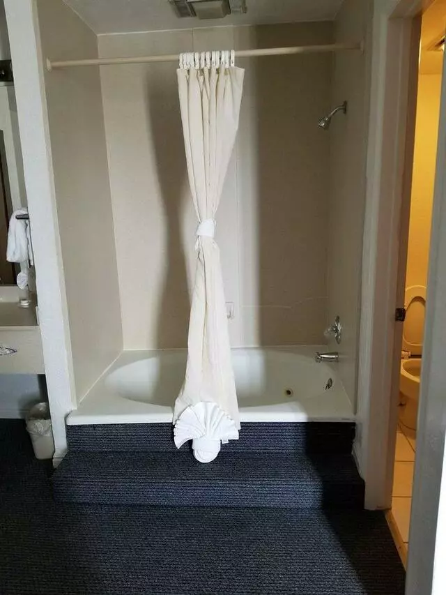 Airport Inn Hotel