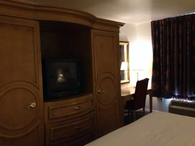 Airport Inn Hotel