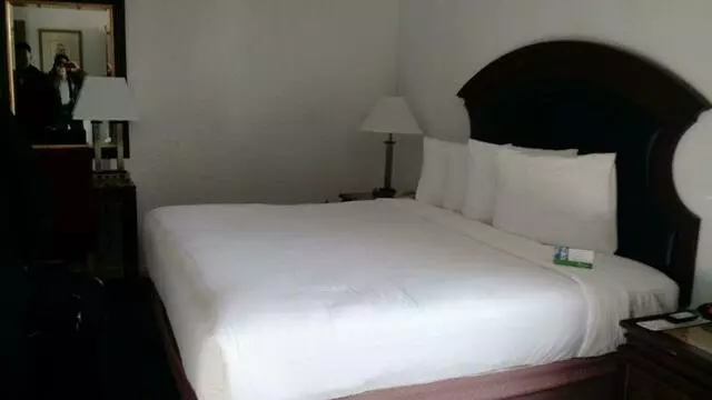 Airport Inn Hotel