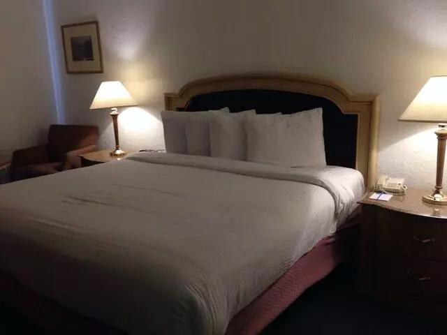 Airport Inn Hotel