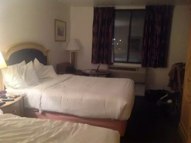 Airport Inn Hotel