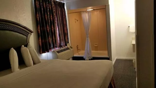 Airport Inn Hotel