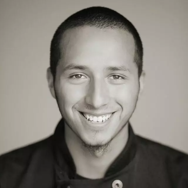 10,000 Headshots
