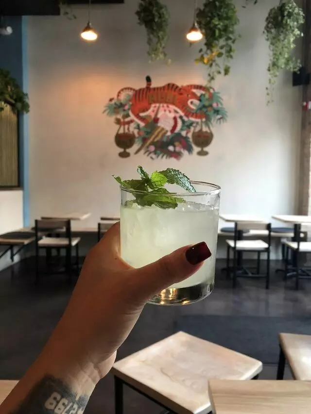 Alibi Bar & Place