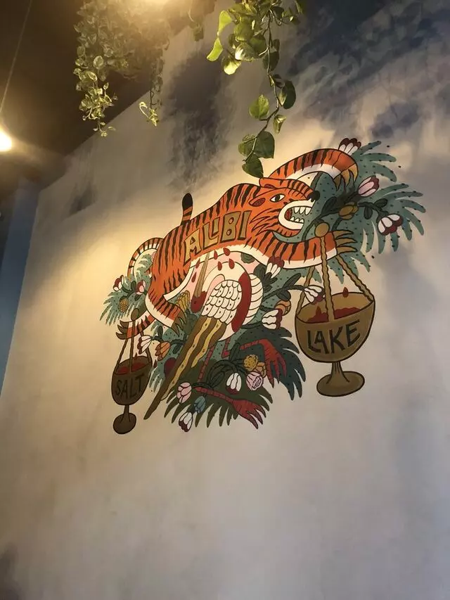 Alibi Bar & Place