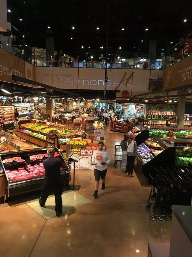 Harmons Neighborhood Grocer