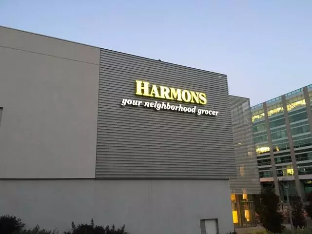 Harmons Neighborhood Grocer