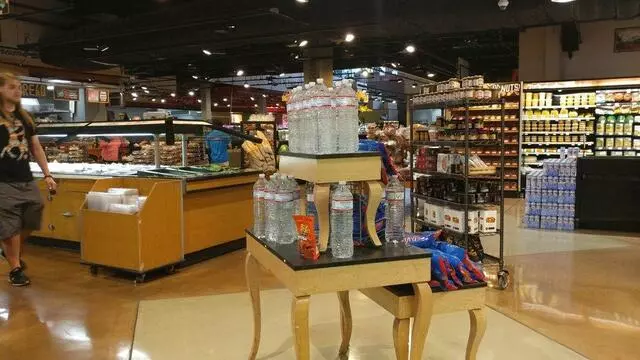 Harmons Neighborhood Grocer